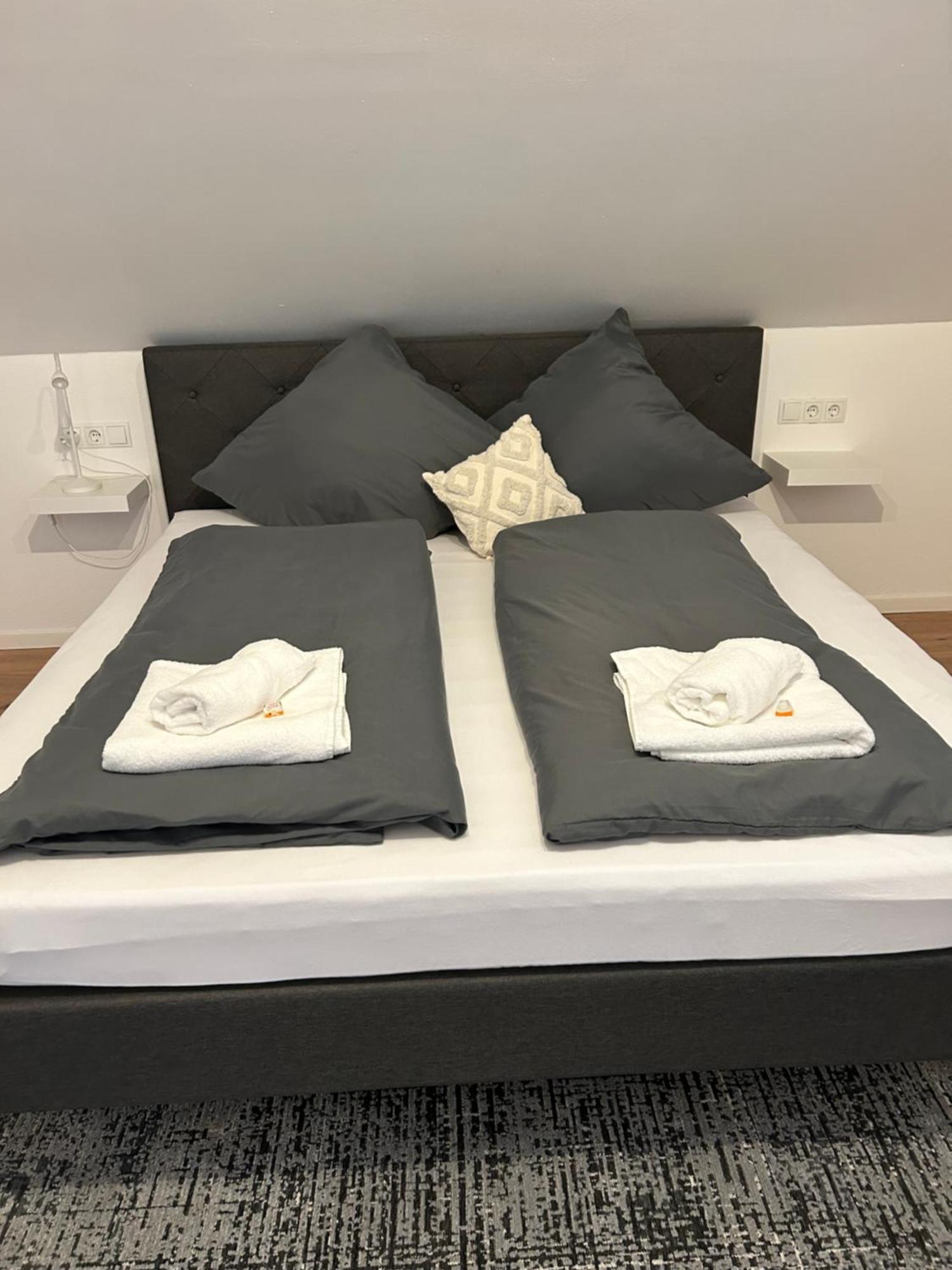 Allgaeu Zimmer Leandi Memmingen Exterior foto