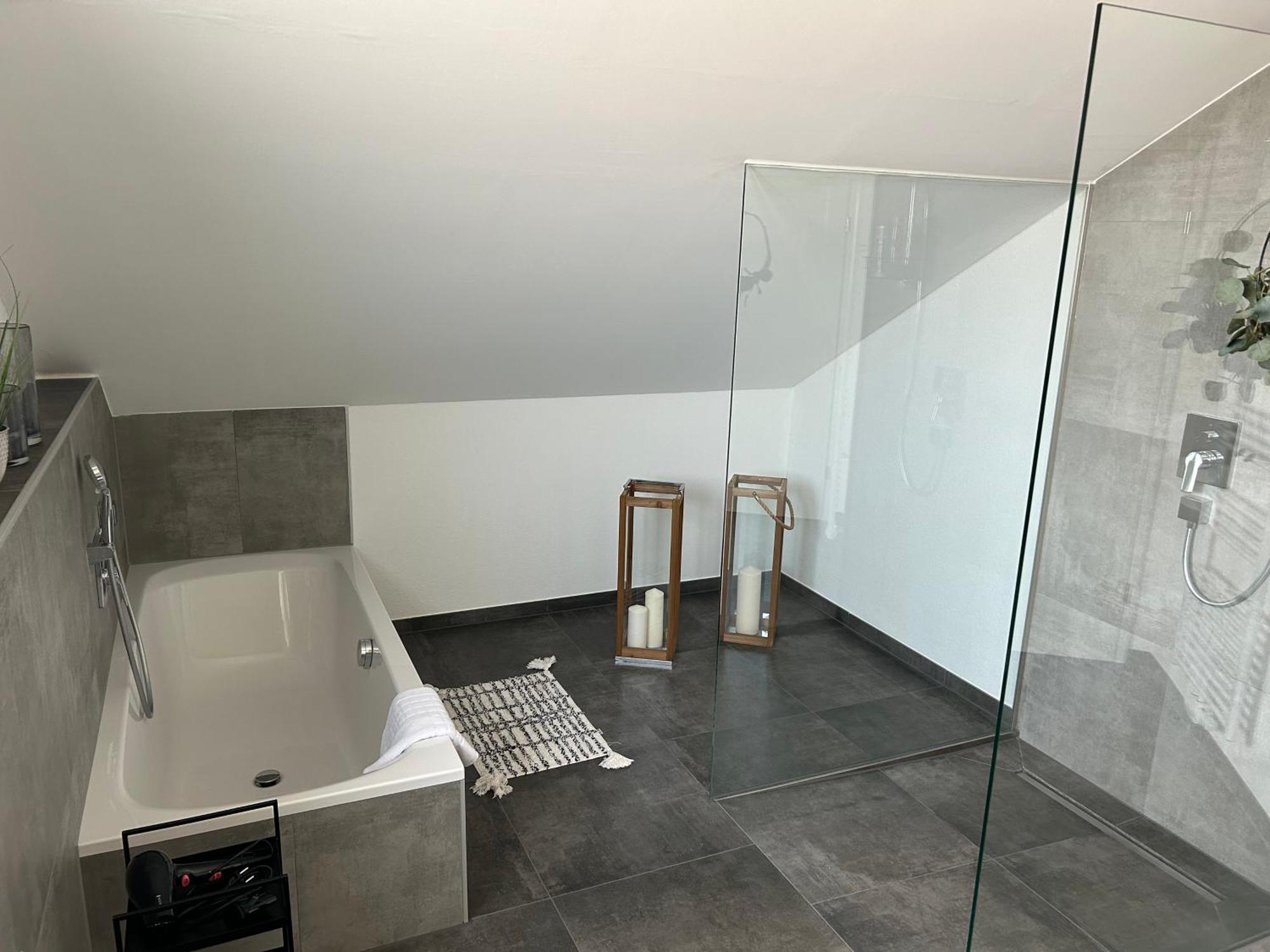 Allgaeu Zimmer Leandi Memmingen Exterior foto